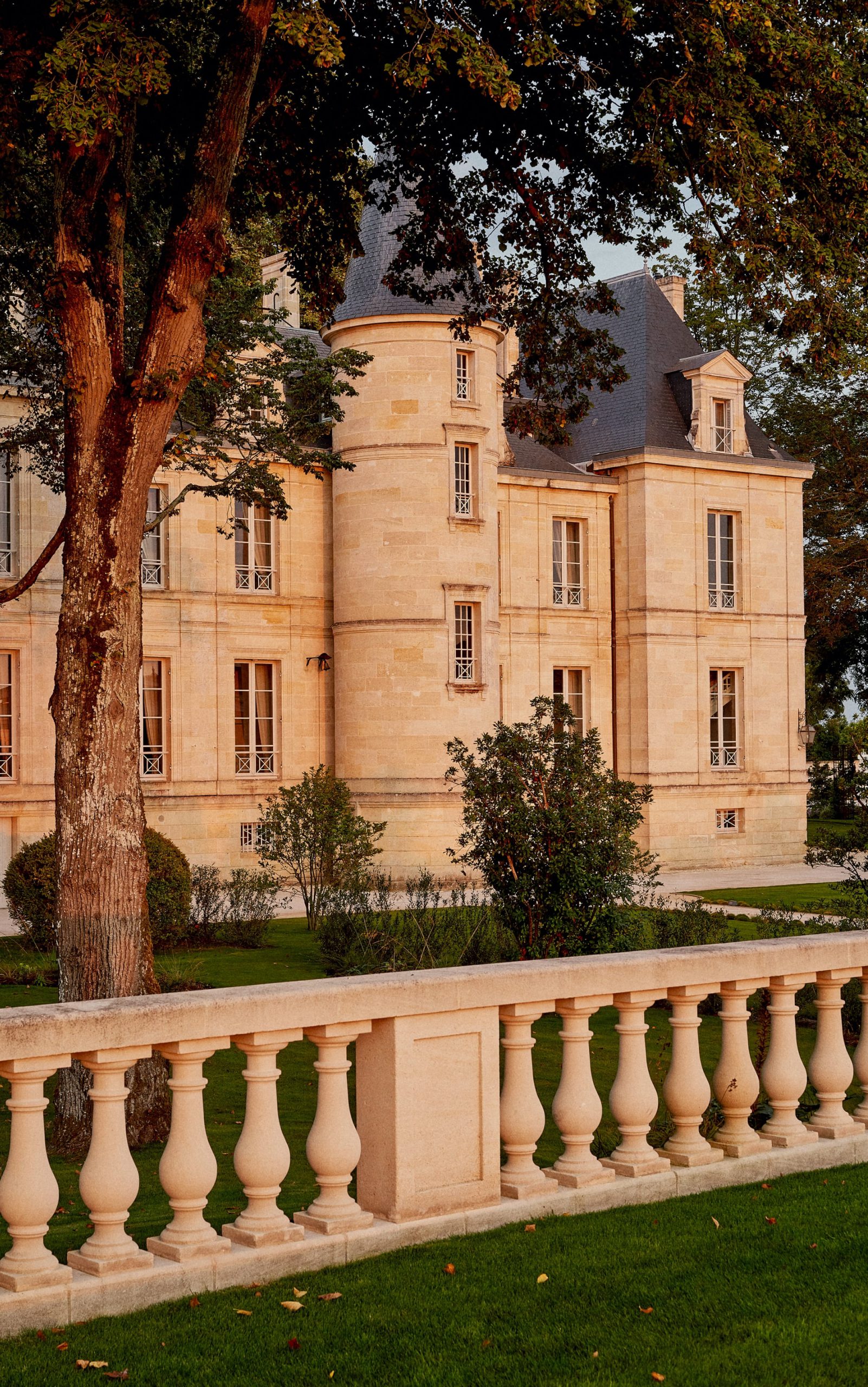 Château Pichon Longueville Comtesse de Lalande Pauillac Médoc EN